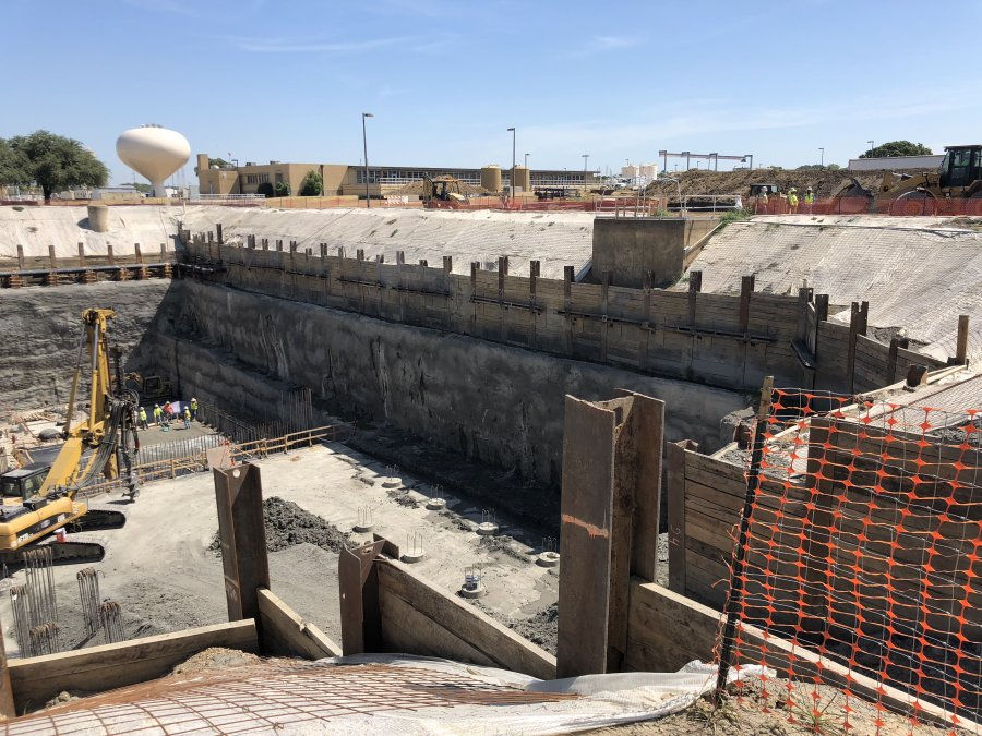 Soldier Pile Walls with Tiebacks in Texas - DeepEX Project
